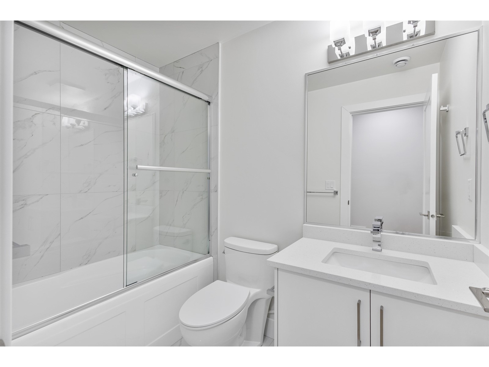 32504 Higginbottom Court, Mission, British Columbia  V2V 2T7 - Photo 31 - R2989798