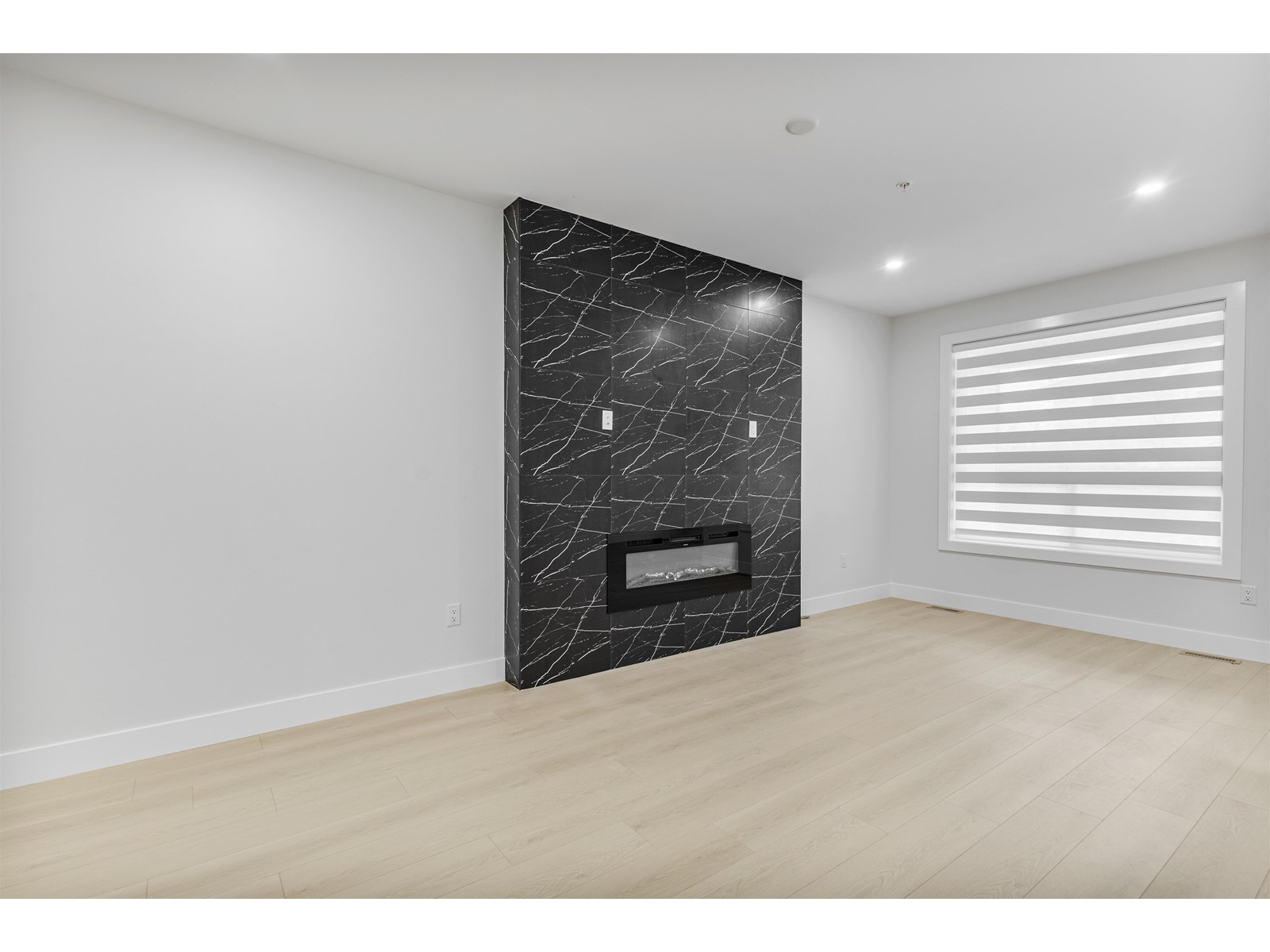 32504 Higginbottom Court, Mission, British Columbia  V2V 2T7 - Photo 11 - R2989798