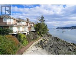 15 111 Fulford-Ganges Rd Salt Spring, Salt Spring, Ca