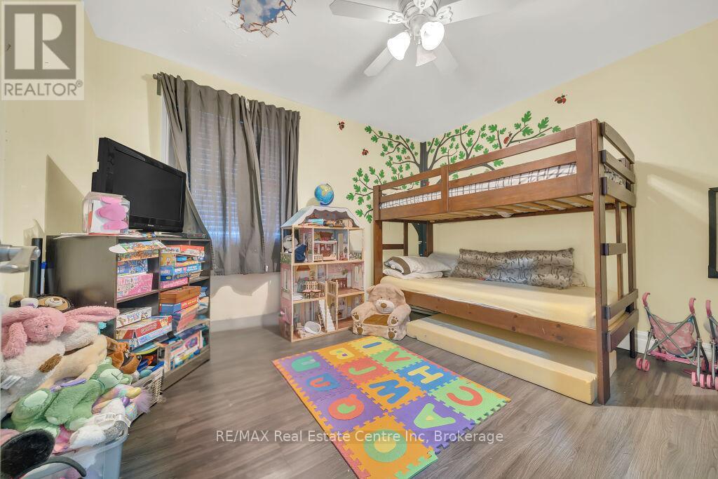 26 Brock Road N, Puslinch, Ontario  N0B 2J0 - Photo 10 - X12083524