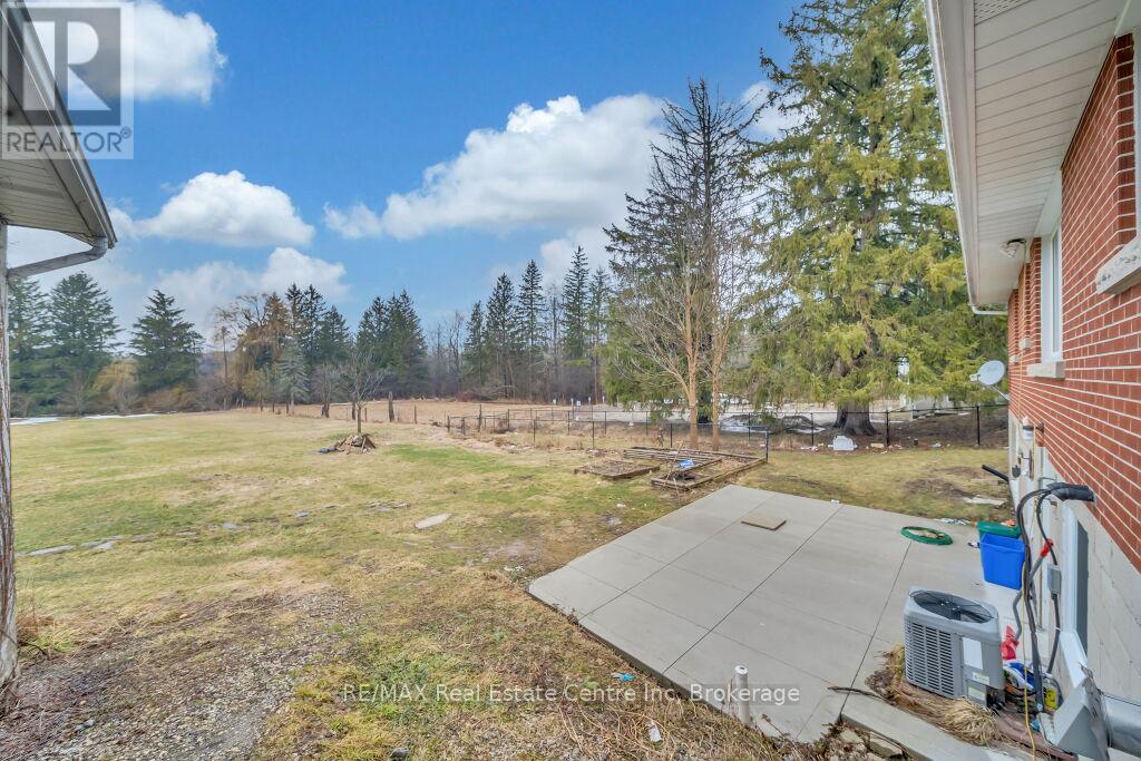 26 Brock Road N, Puslinch, Ontario  N0B 2J0 - Photo 20 - X12083524