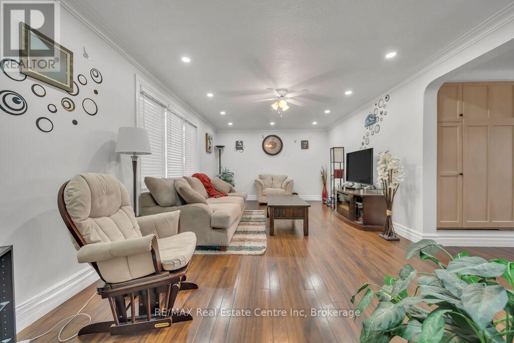 26 Brock Road N, Puslinch, Ontario  N0B 2J0 - Photo 7 - X12083524