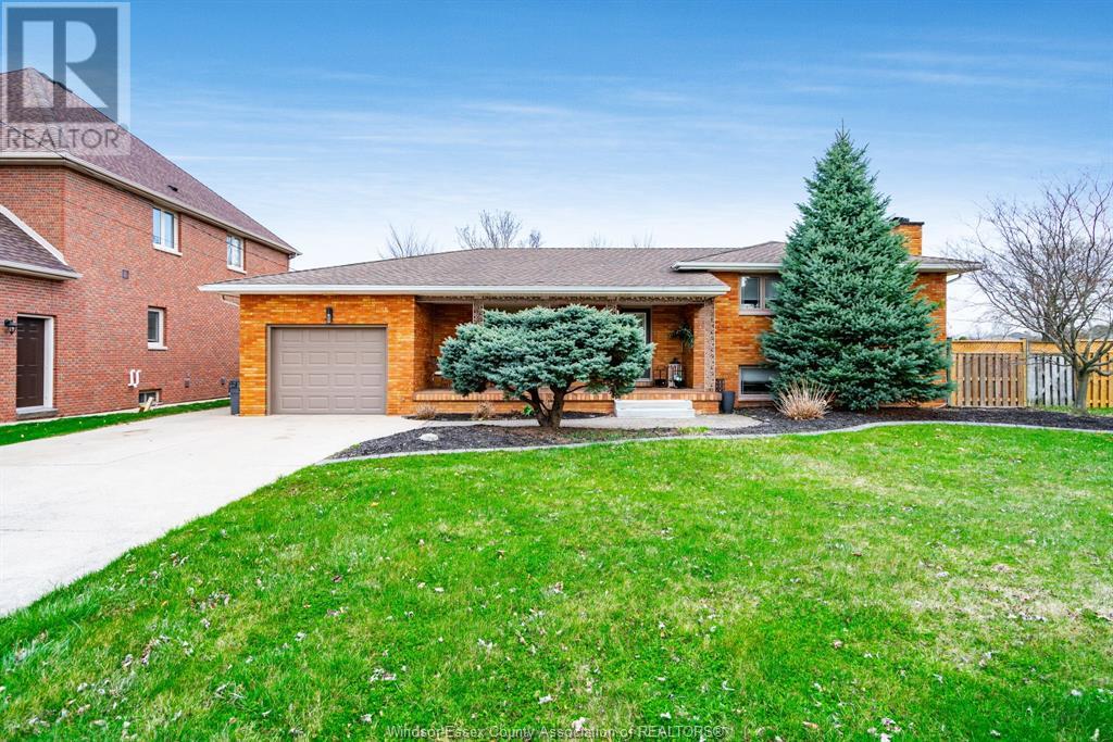 1900 OMIRA STREET, lasalle, Ontario
