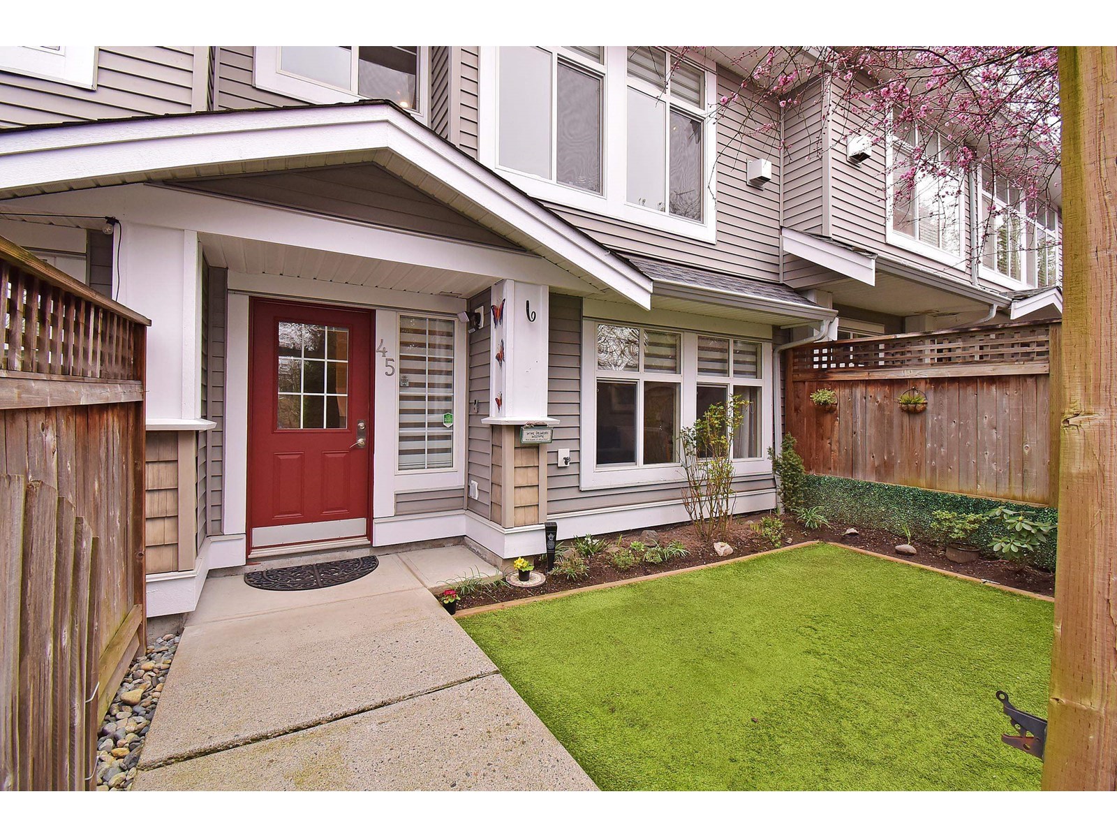 45 20449 66 Avenue, Langley, British Columbia  V2Y 3C1 - Photo 2 - R2980354