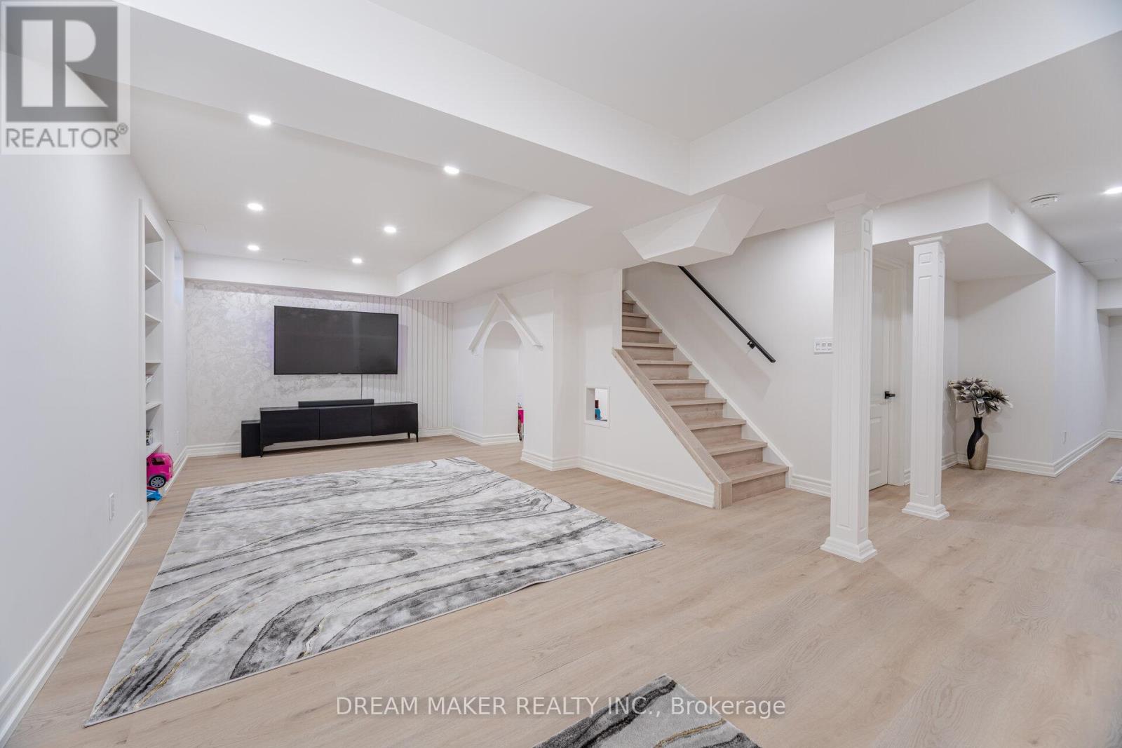 87 Meadowsweet Lane, Richmond Hill, Ontario  L4E 1B9 - Photo 37 - N12076176