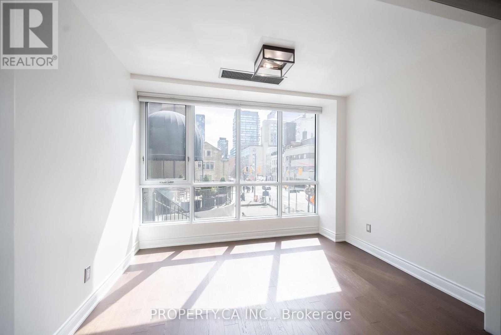 203 - 55 Lombard Street, Toronto, Ontario  M5C 2R7 - Photo 10 - C12083257
