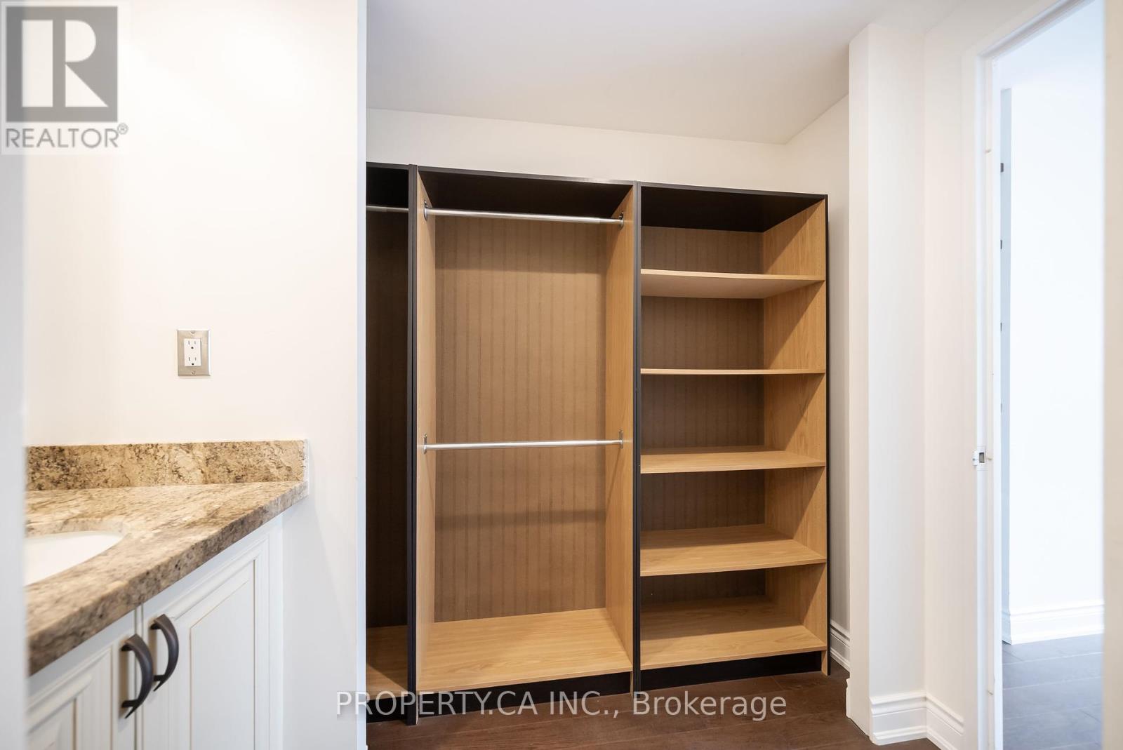 203 - 55 Lombard Street, Toronto, Ontario  M5C 2R7 - Photo 16 - C12083257