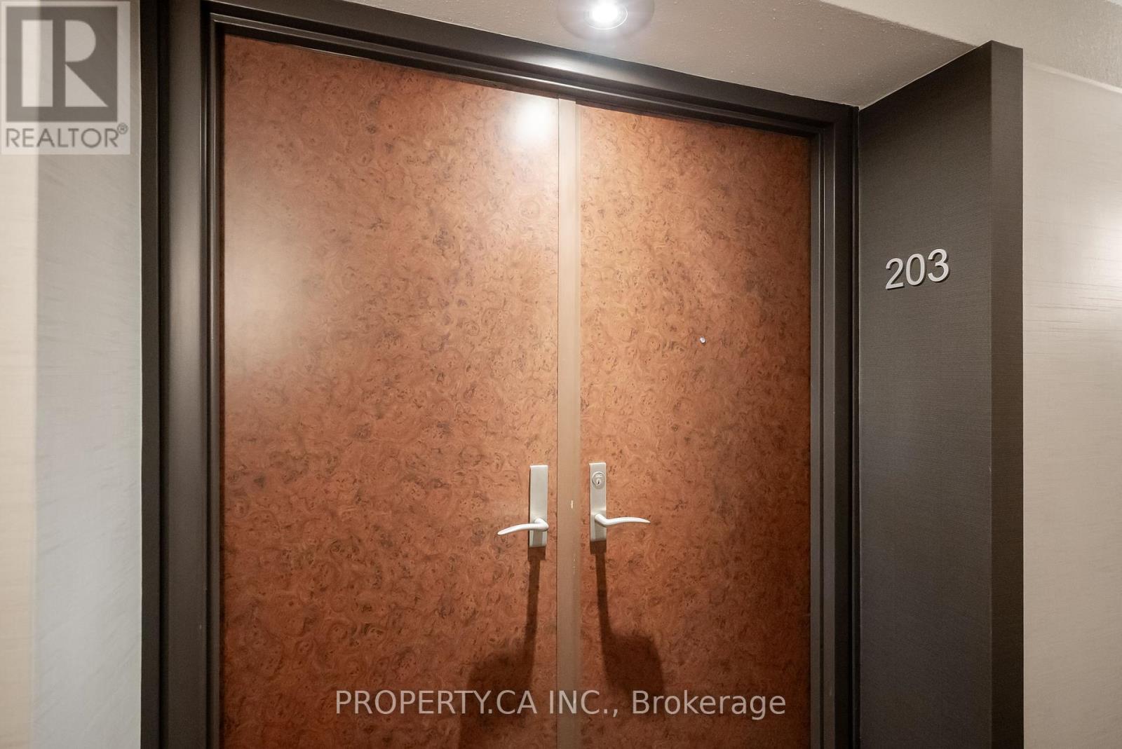 203 - 55 Lombard Street, Toronto, Ontario  M5C 2R7 - Photo 21 - C12083257
