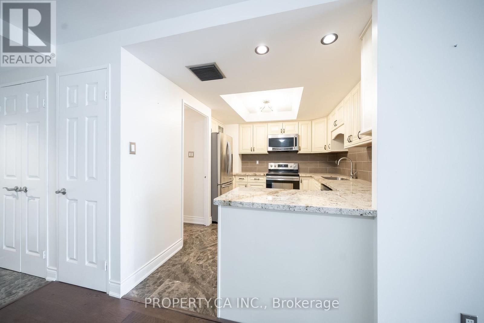 203 - 55 Lombard Street, Toronto, Ontario  M5C 2R7 - Photo 5 - C12083257