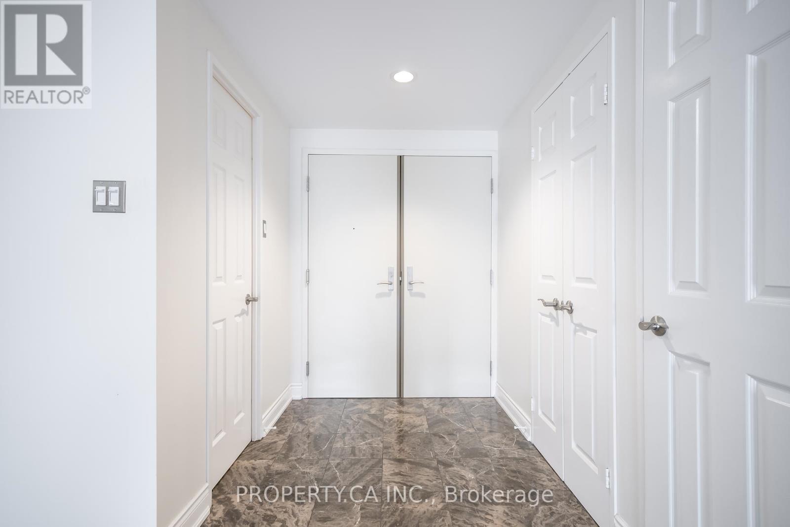 203 - 55 Lombard Street, Toronto, Ontario  M5C 2R7 - Photo 6 - C12083257