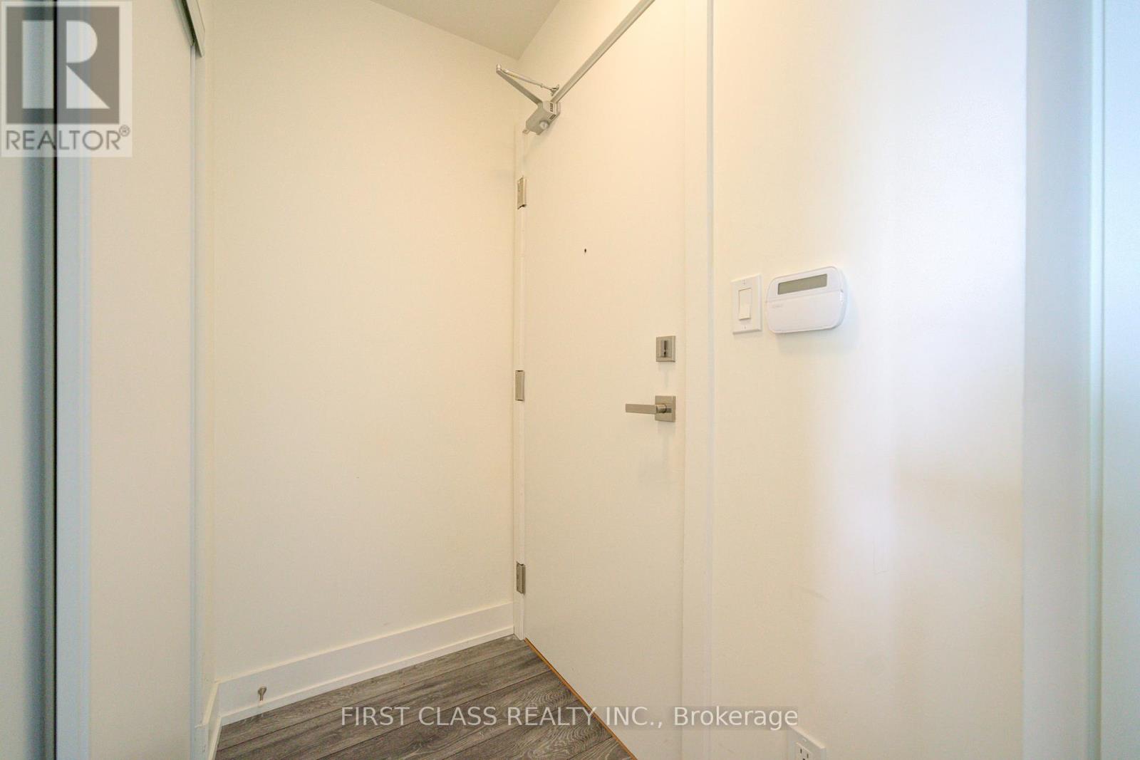 1601 - 180 Fairview Mall Drive, Toronto, Ontario  M2J 0G4 - Photo 4 - C12083267