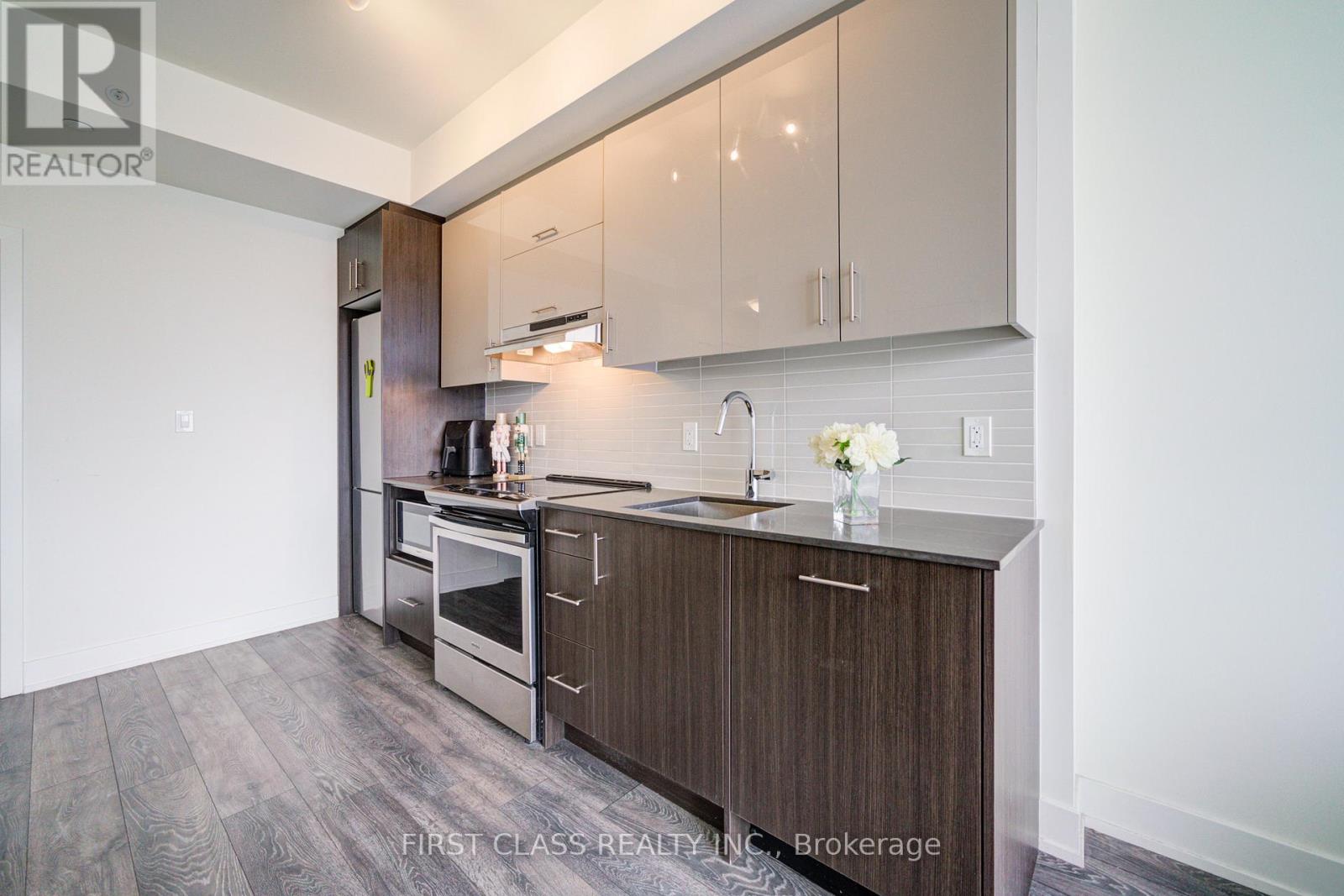 1601 - 180 Fairview Mall Drive, Toronto, Ontario  M2J 0G4 - Photo 7 - C12083267