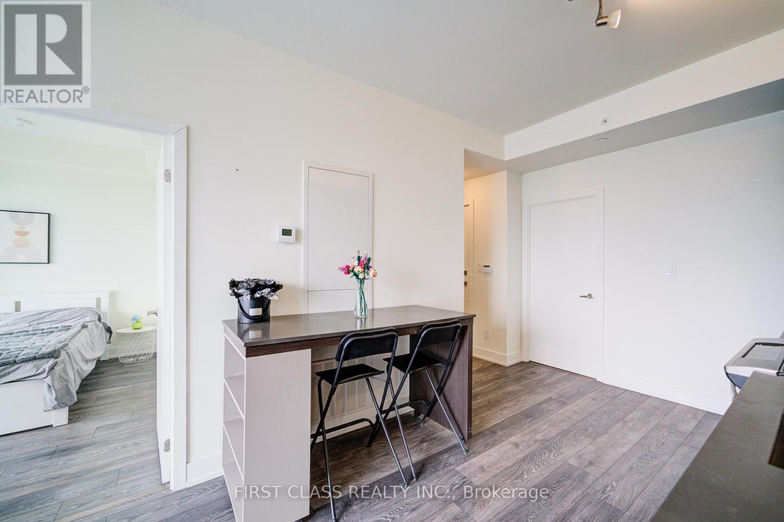 1601 - 180 Fairview Mall Drive, Toronto, Ontario  M2J 0G4 - Photo 8 - C12083267