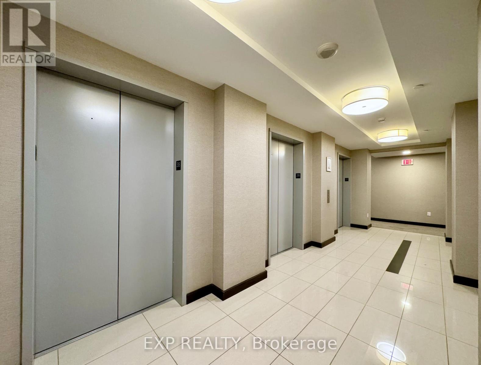 3806 - 386 Yonge Street, Toronto, Ontario  M5B 0A5 - Photo 4 - C12083516