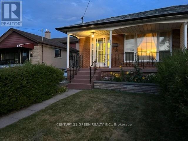 Upper - 238 Vauxhall Drive, Toronto, Ontario  M1P 1R7 - Photo 6 - E12083325