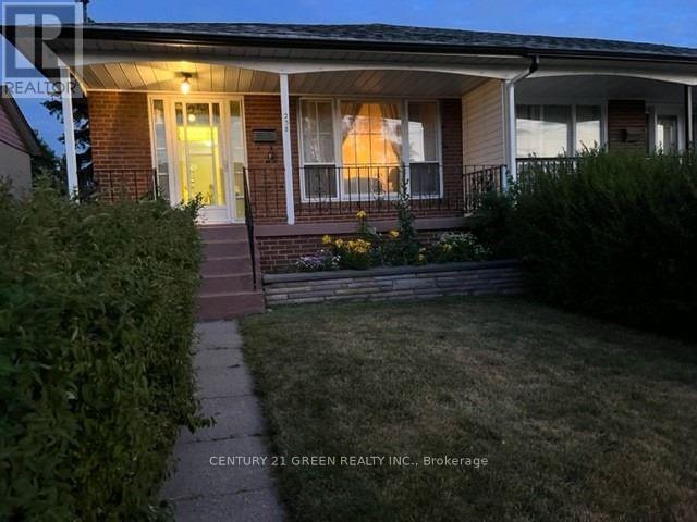 Upper - 238 Vauxhall Drive, Toronto, Ontario  M1P 1R7 - Photo 7 - E12083325