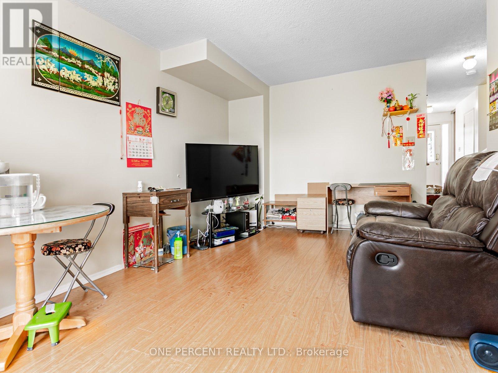 45 West Burton Court, Toronto, Ontario  M1S 4P7 - Photo 7 - E12083440