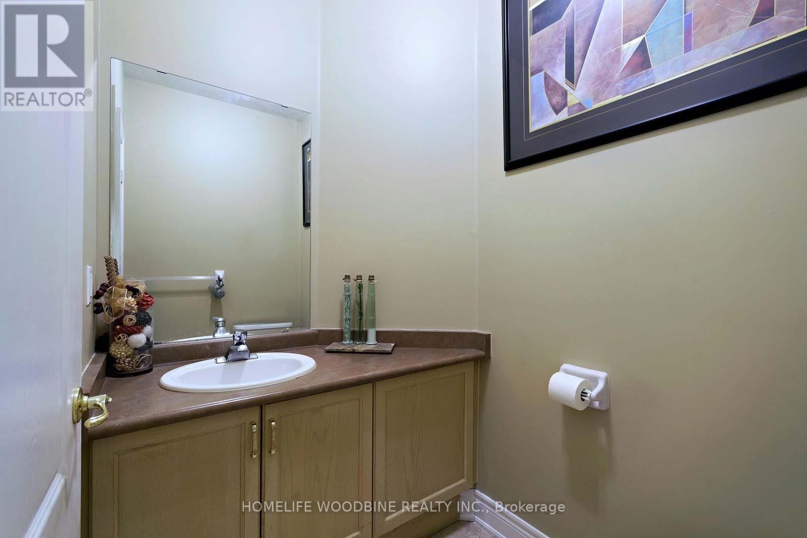 110 Velmar Drive, Vaughan, Ontario  L4L 8W4 - Photo 20 - N12083211