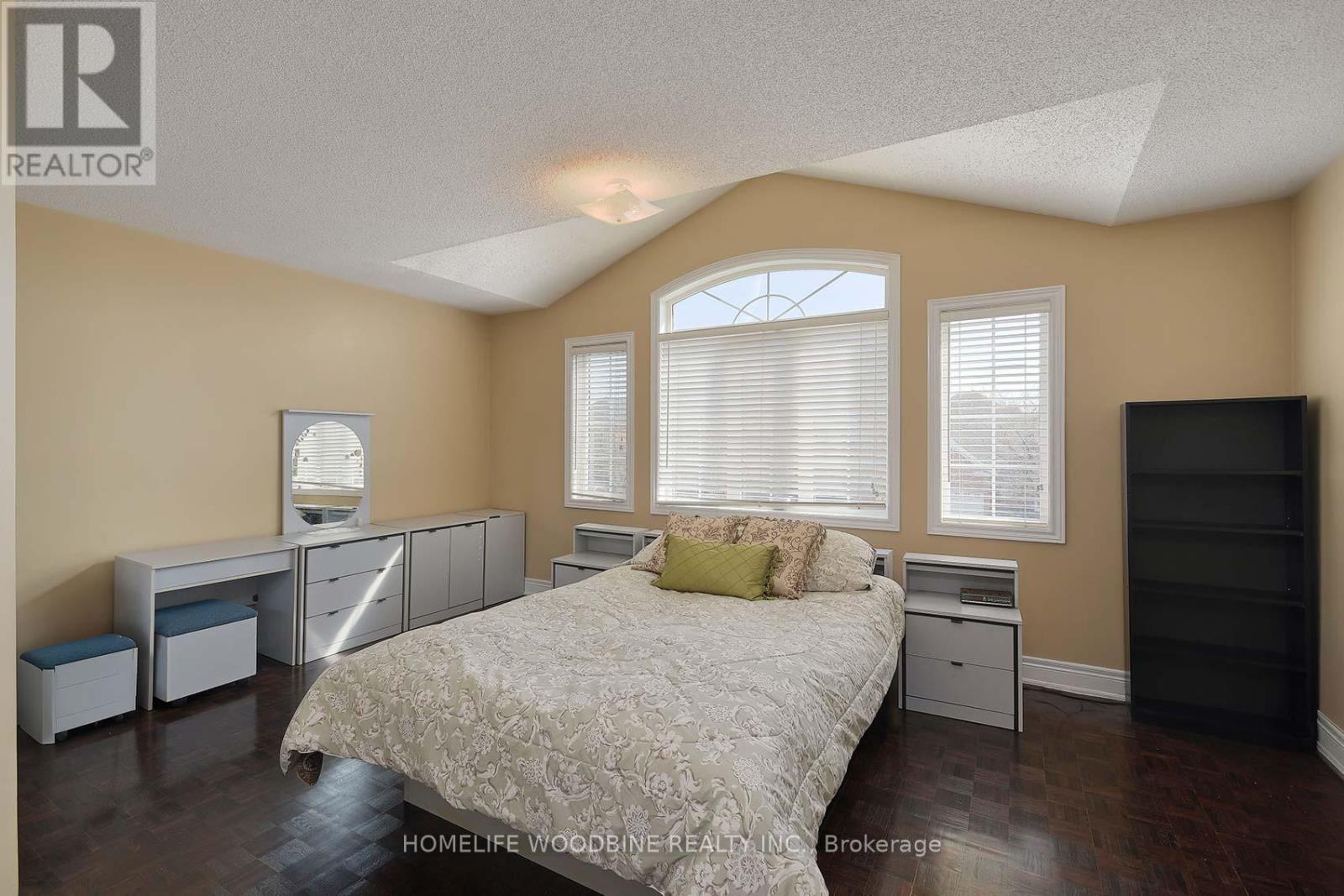 110 Velmar Drive, Vaughan, Ontario  L4L 8W4 - Photo 31 - N12083211
