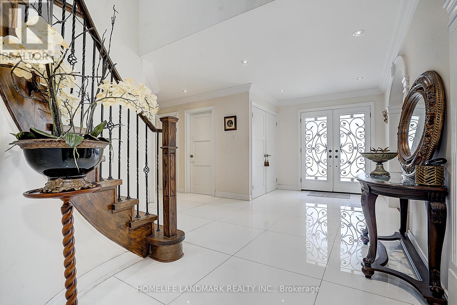 Property at 136 COOPERAGE CRESCENT image 3