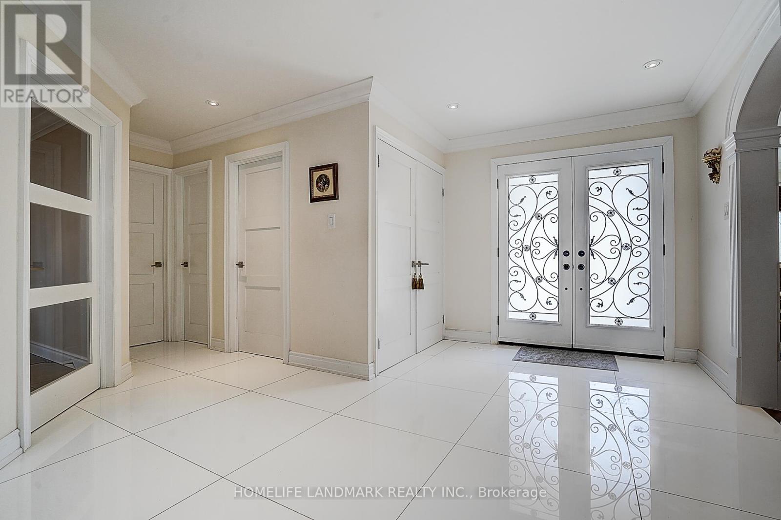 Property at 136 COOPERAGE CRESCENT image 4
