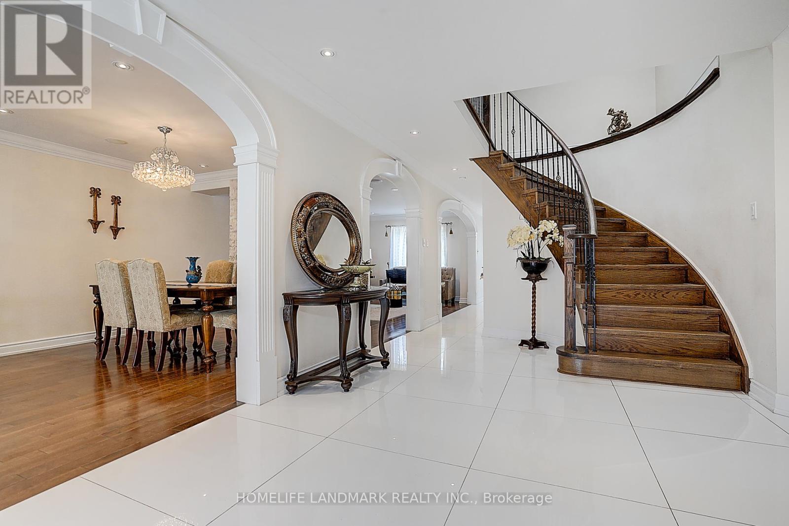 Property at 136 COOPERAGE CRESCENT image 5
