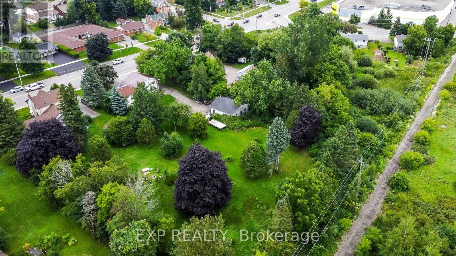 294 Broadway, Orangeville, Ontario  L9W 1L3 - Photo 10 - W12083212