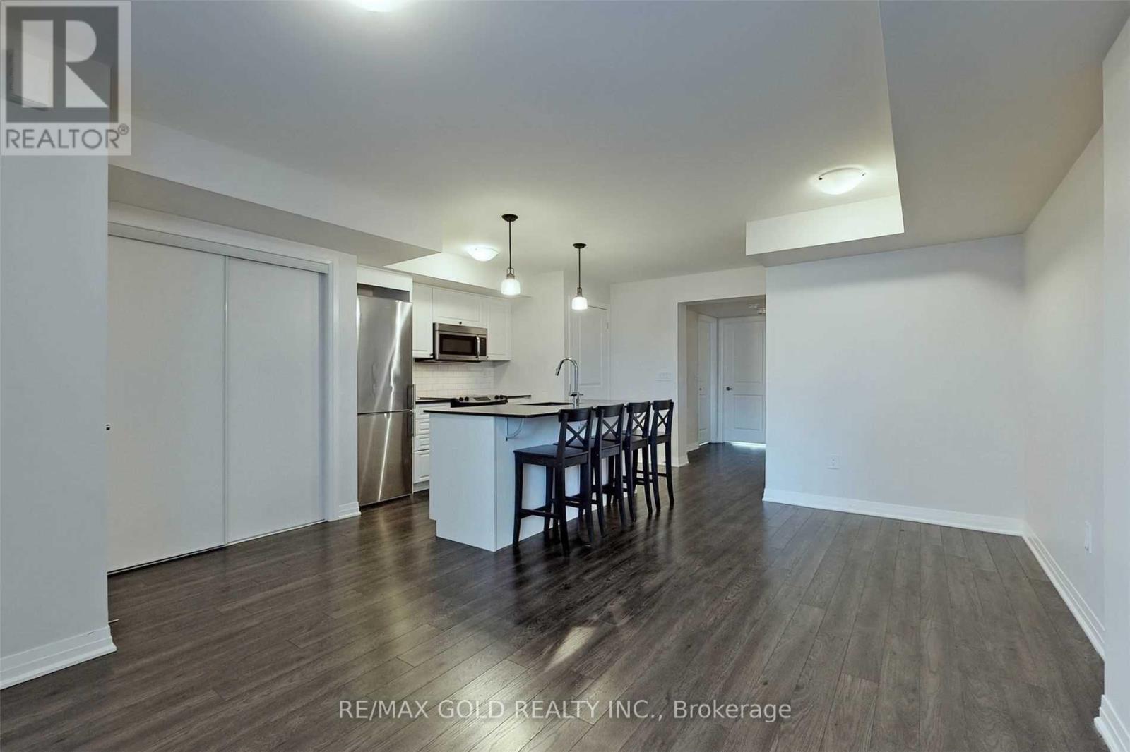 5 - 169 William Duncan Road, Toronto, Ontario  M3K 0B5 - Photo 3 - W12083352