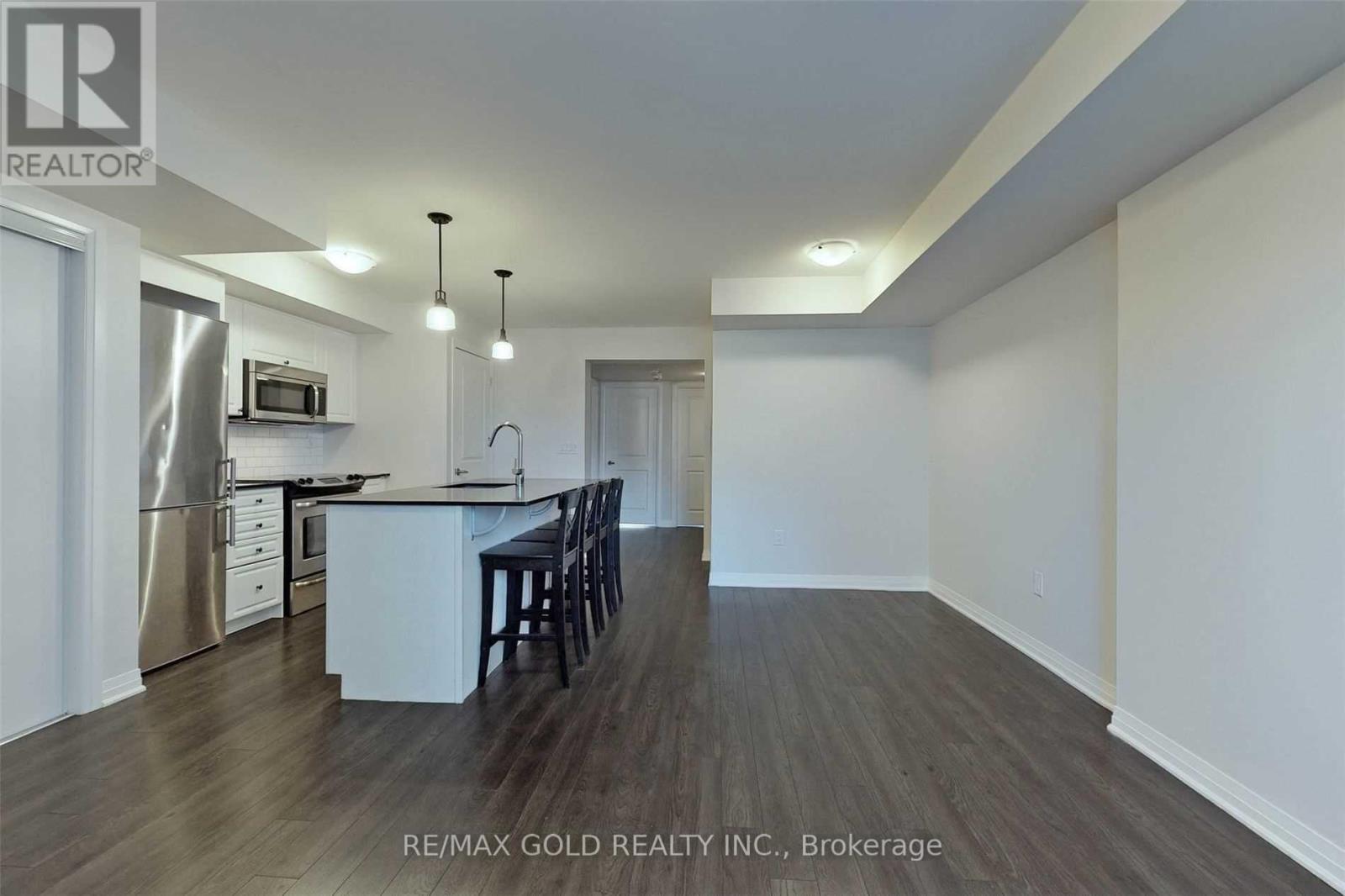 5 - 169 William Duncan Road, Toronto, Ontario  M3K 0B5 - Photo 4 - W12083352