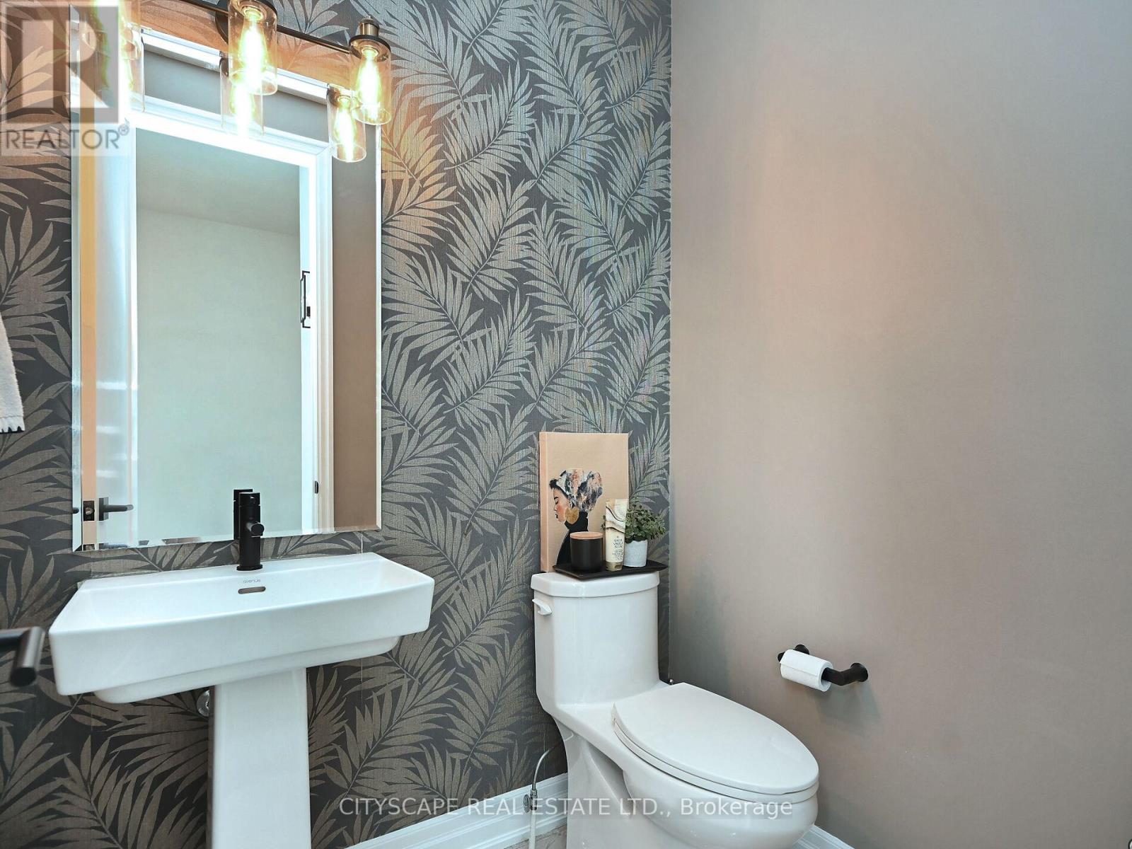 1454 Everest Crescent, Oakville, Ontario  L6H 3S4 - Photo 26 - W12083414