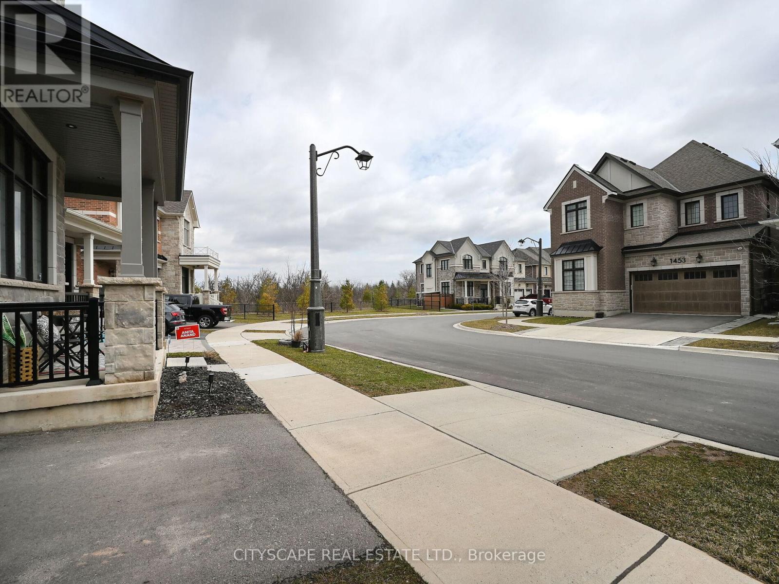 1454 Everest Crescent, Oakville, Ontario  L6H 3S4 - Photo 50 - W12083414