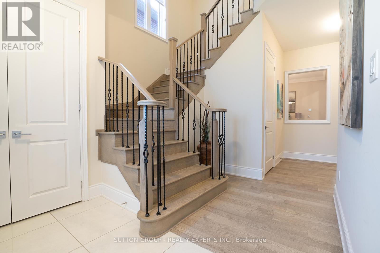 15172 Danby Road, Halton Hills, Ontario  L7G 0H6 - Photo 9 - W12083539