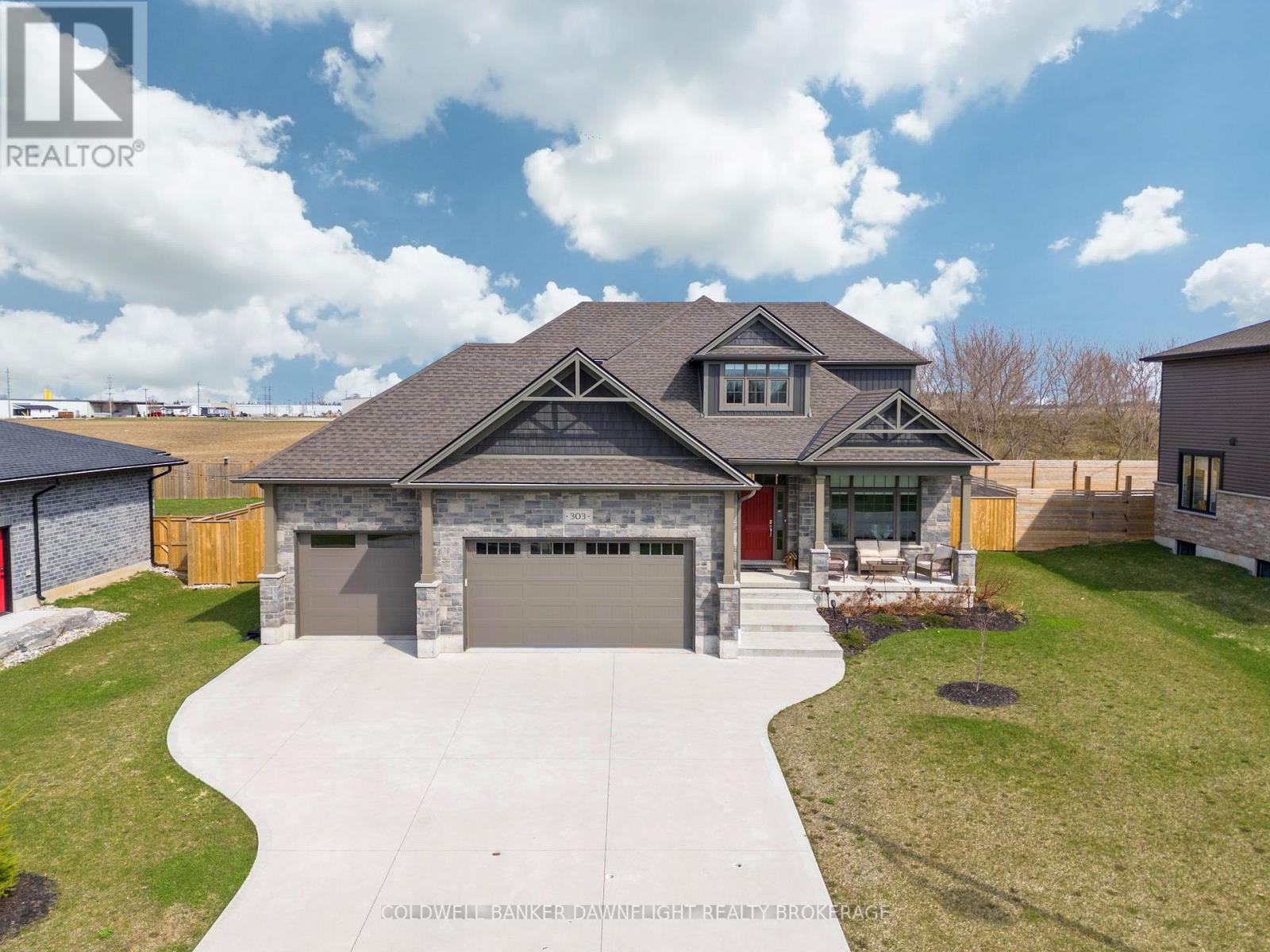 303 HAZELTON LANE, South Huron, Ontario
