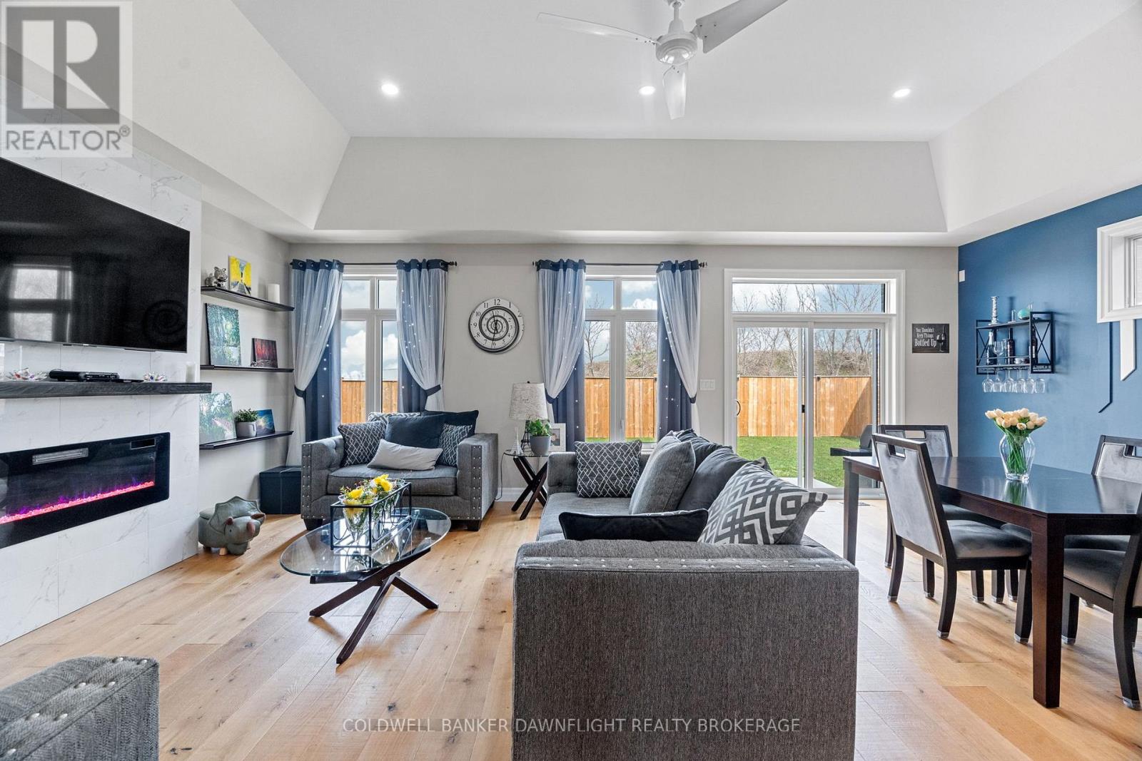 Photo 11 of 50 for 303 Hazelton Lane