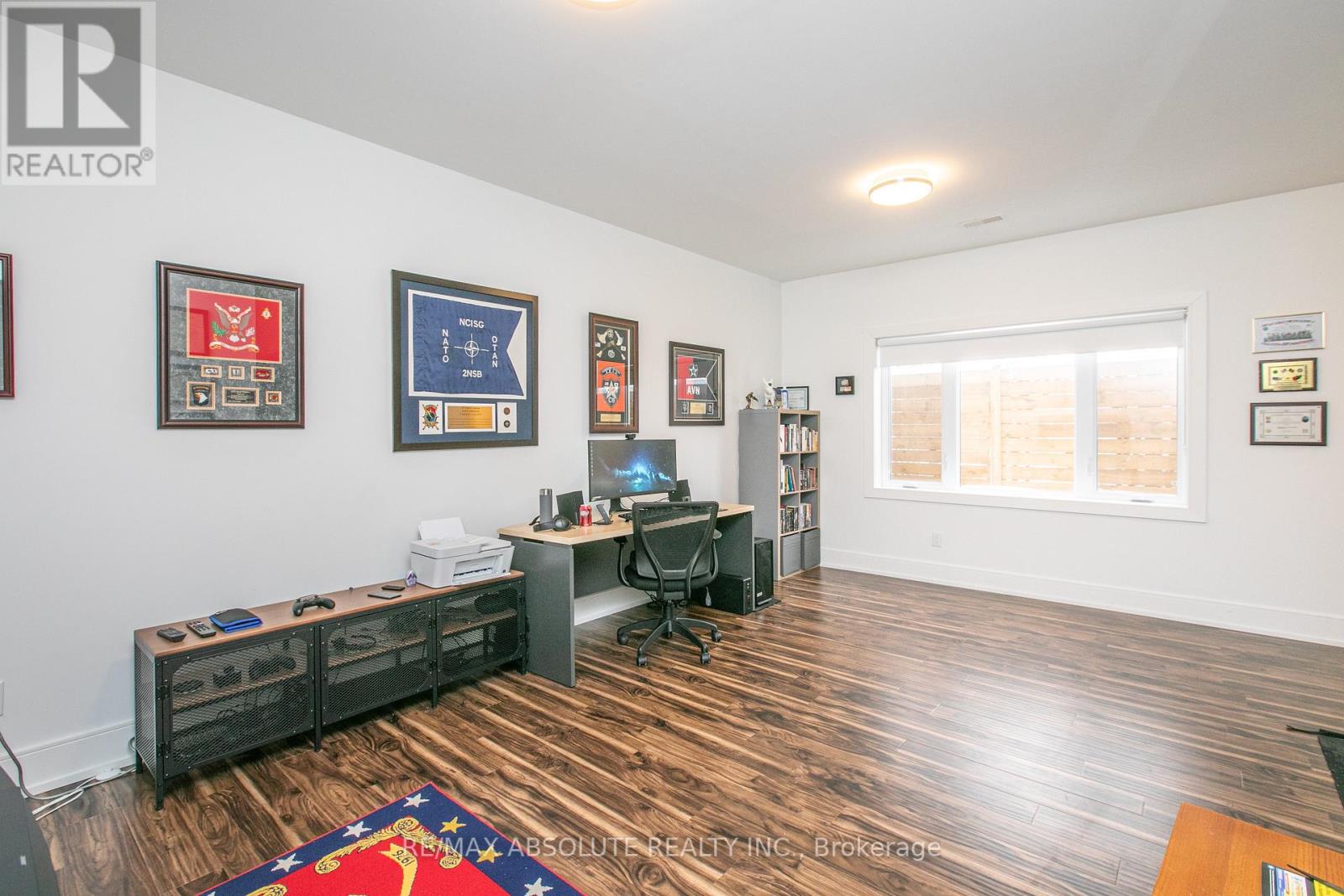 4 - 246 Westhaven Crescent, Ottawa, Ontario  K1Z 7G3 - Photo 3 - X12083610