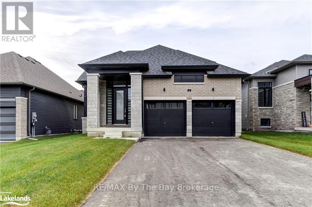 Property at 5 ROSANNE CIRCLE image 1