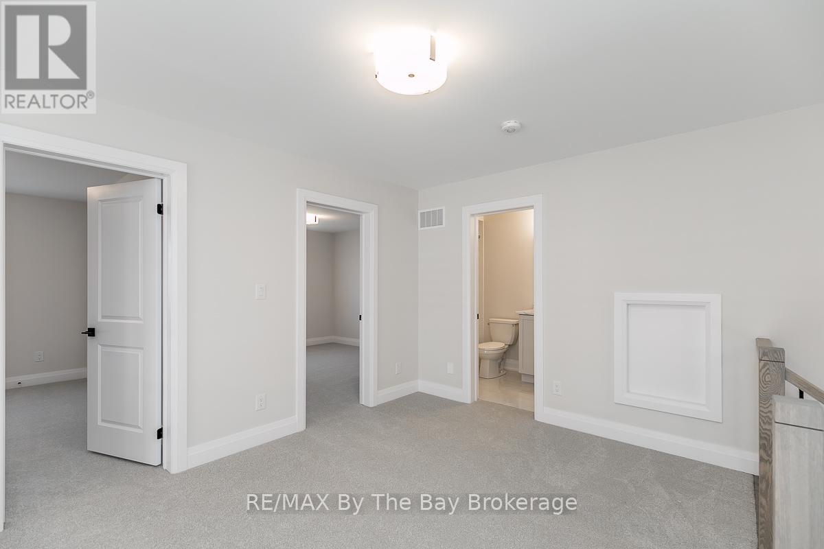 5 Rosanne Circle, Wasaga Beach, Ontario  L9Z 0N4 - Photo 29 - S12083621