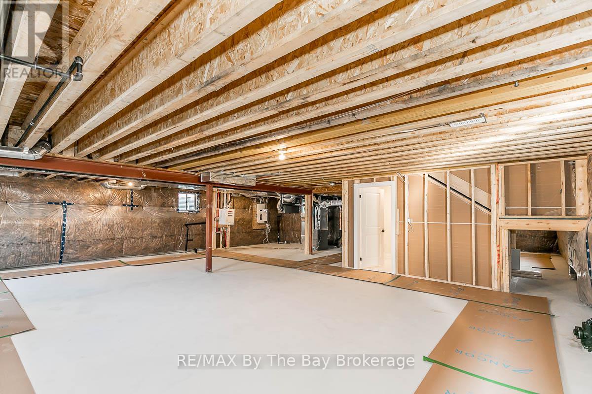 5 Rosanne Circle, Wasaga Beach, Ontario  L9Z 0N4 - Photo 35 - S12083621