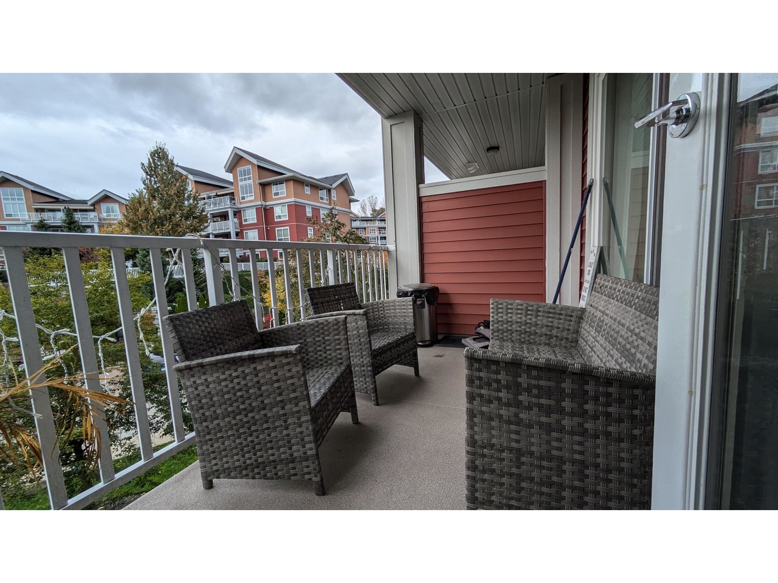 306 6450 194 Street, Surrey, British Columbia  V4N 6J8 - Photo 6 - R2986770