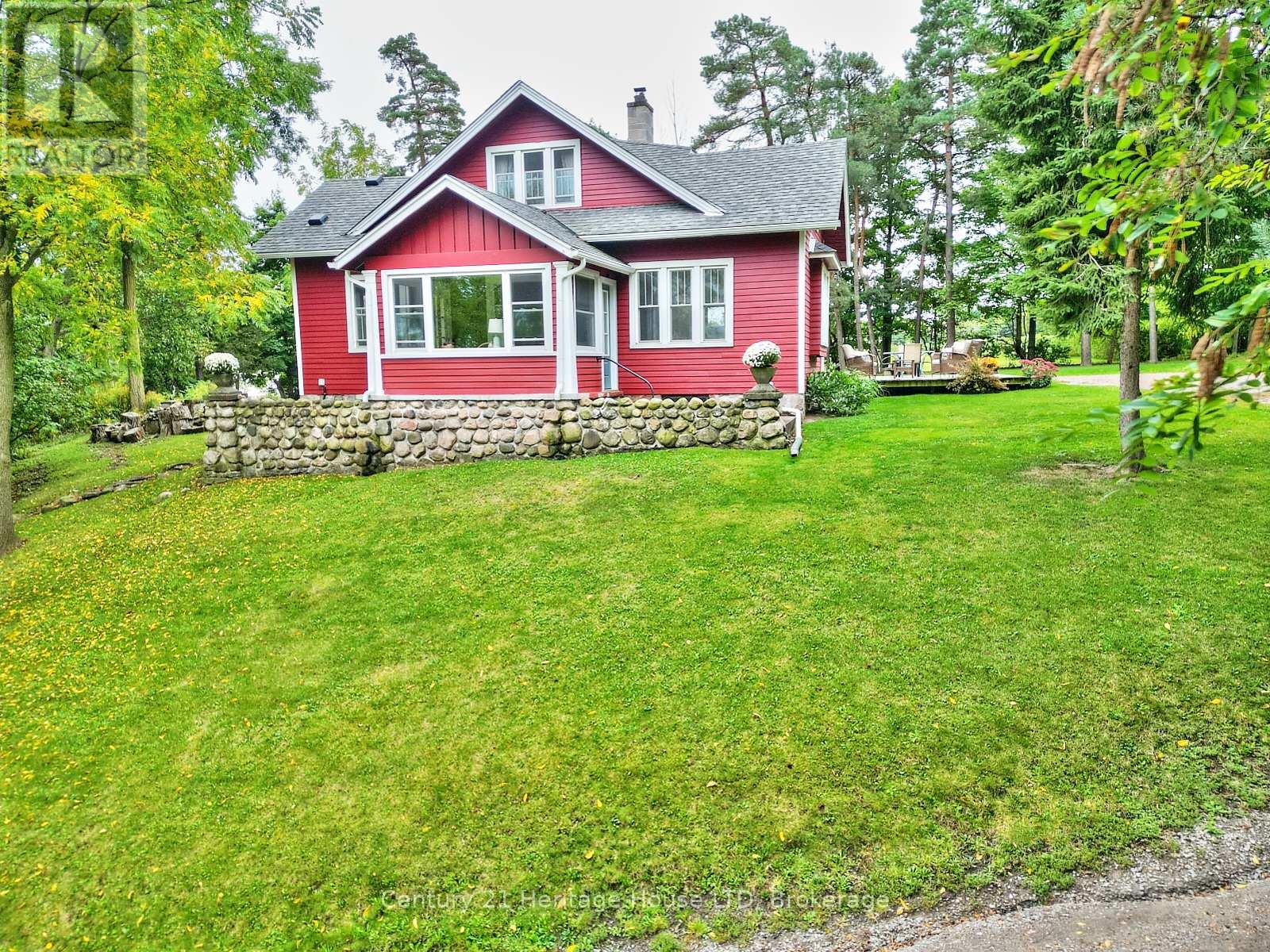 Property at 3426 KING STREET image 1