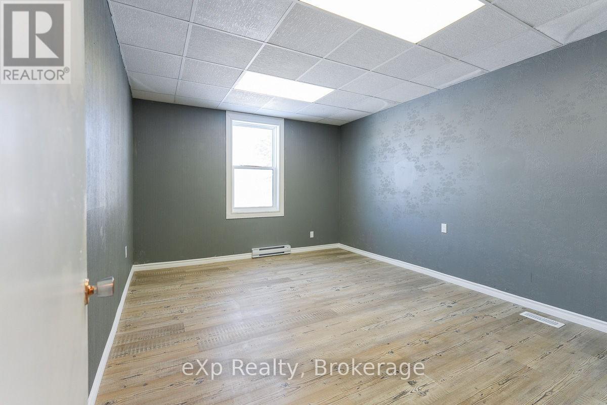 11 Absalom Street W, South Bruce, Ontario  N0G 2J0 - Photo 24 - X12083620