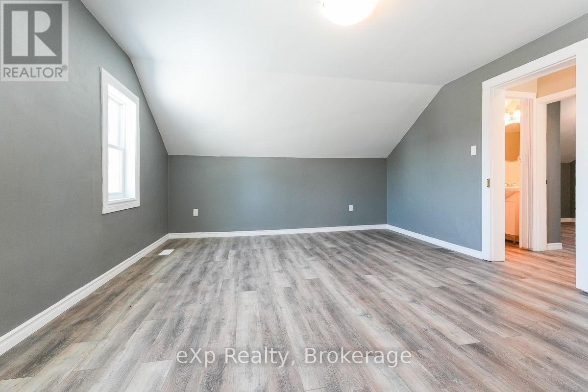11 Absalom Street W, South Bruce, Ontario  N0G 2J0 - Photo 34 - X12083620