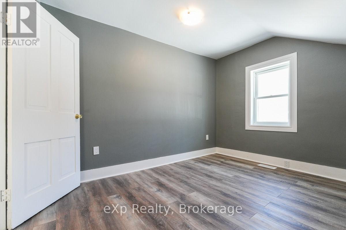 11 Absalom Street W, South Bruce, Ontario  N0G 2J0 - Photo 37 - X12083620