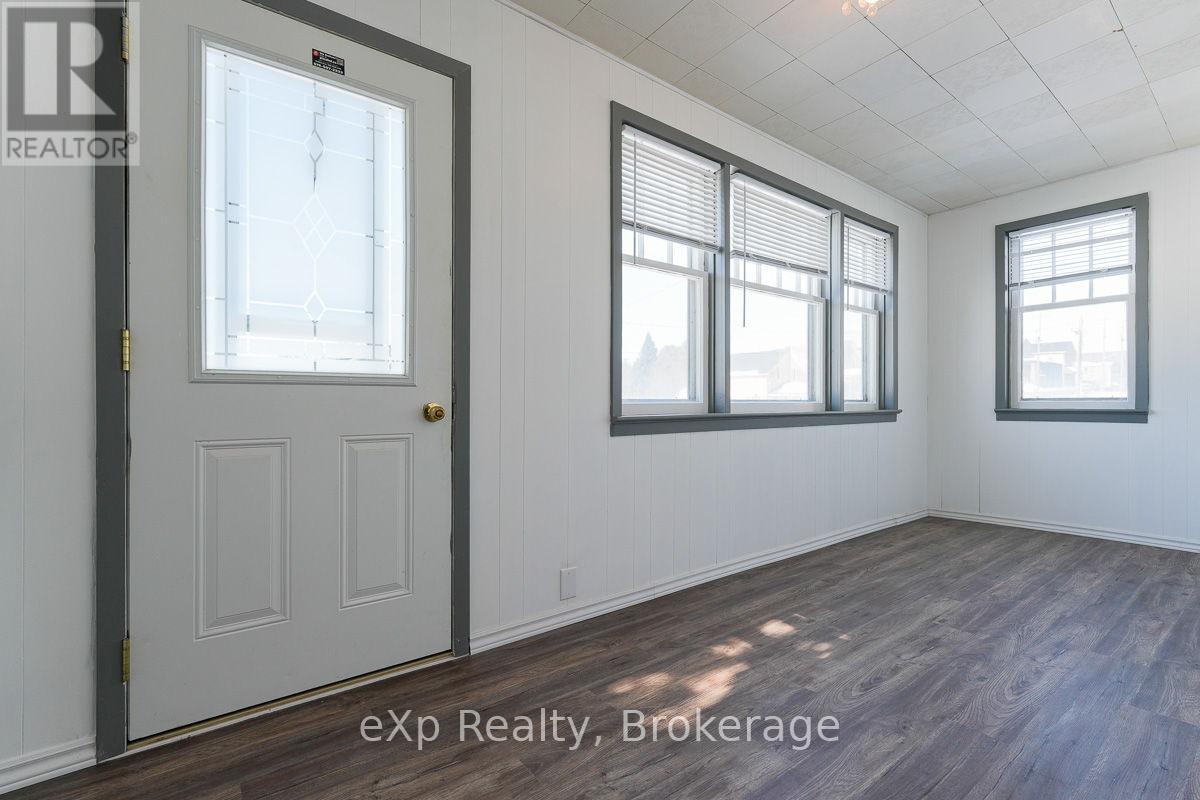 11 Absalom Street W, South Bruce, Ontario  N0G 2J0 - Photo 4 - X12083620
