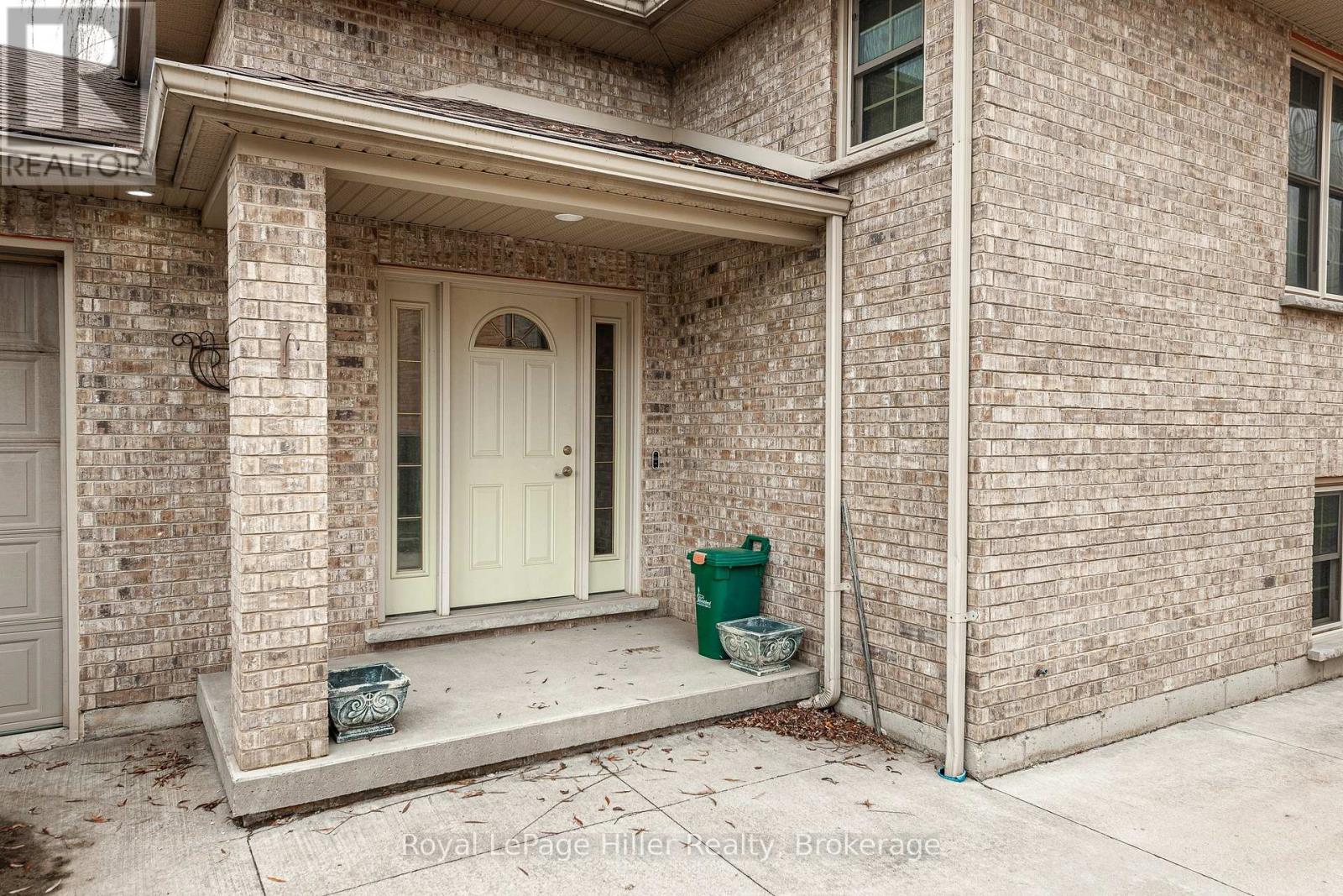 91 West Gore Street, Stratford, Ontario  N5A 1K1 - Photo 4 - X12083730