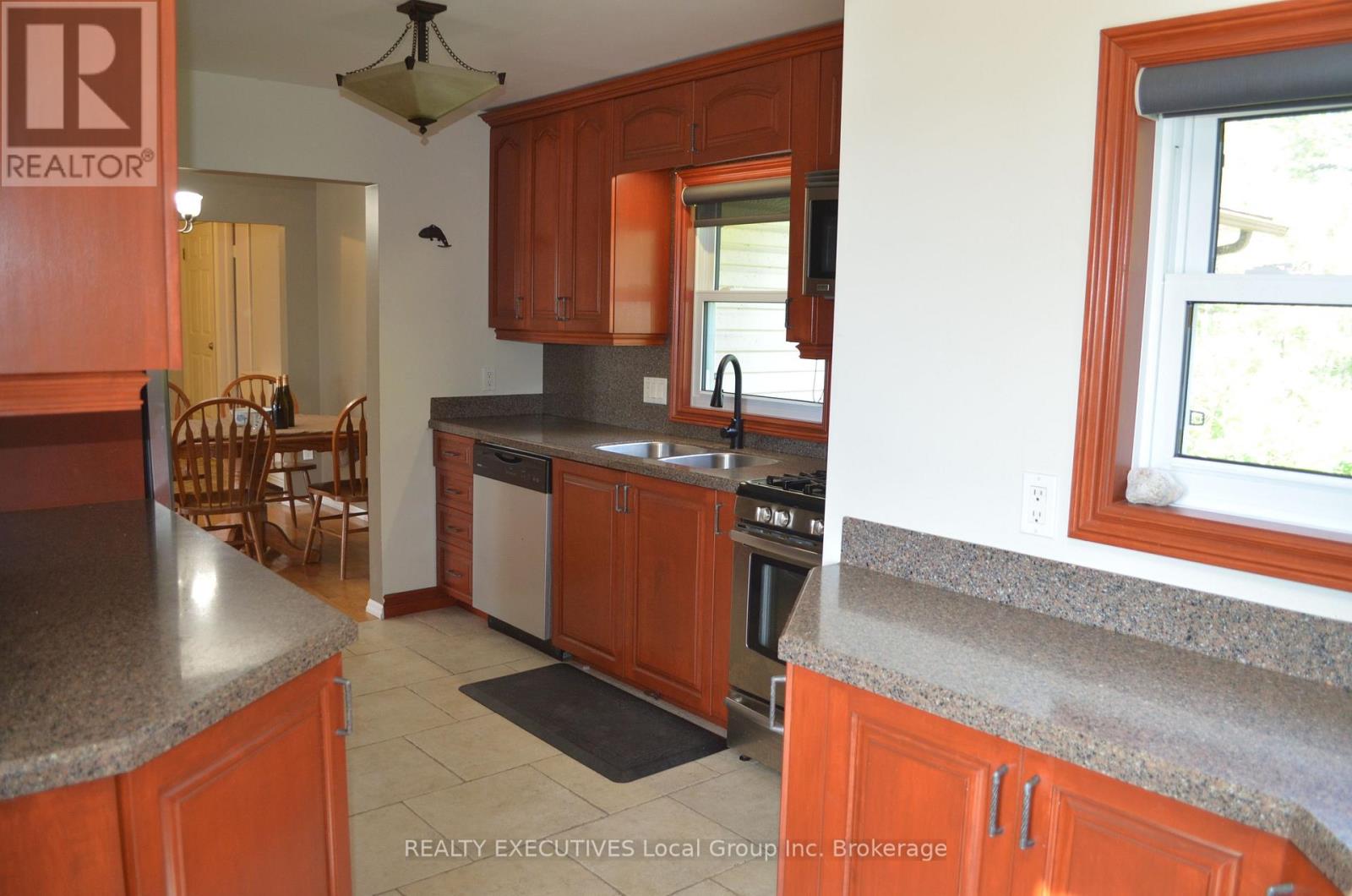 77 Rockview Road, Nipissing, Ontario  P0H 1H0 - Photo 11 - X12083747