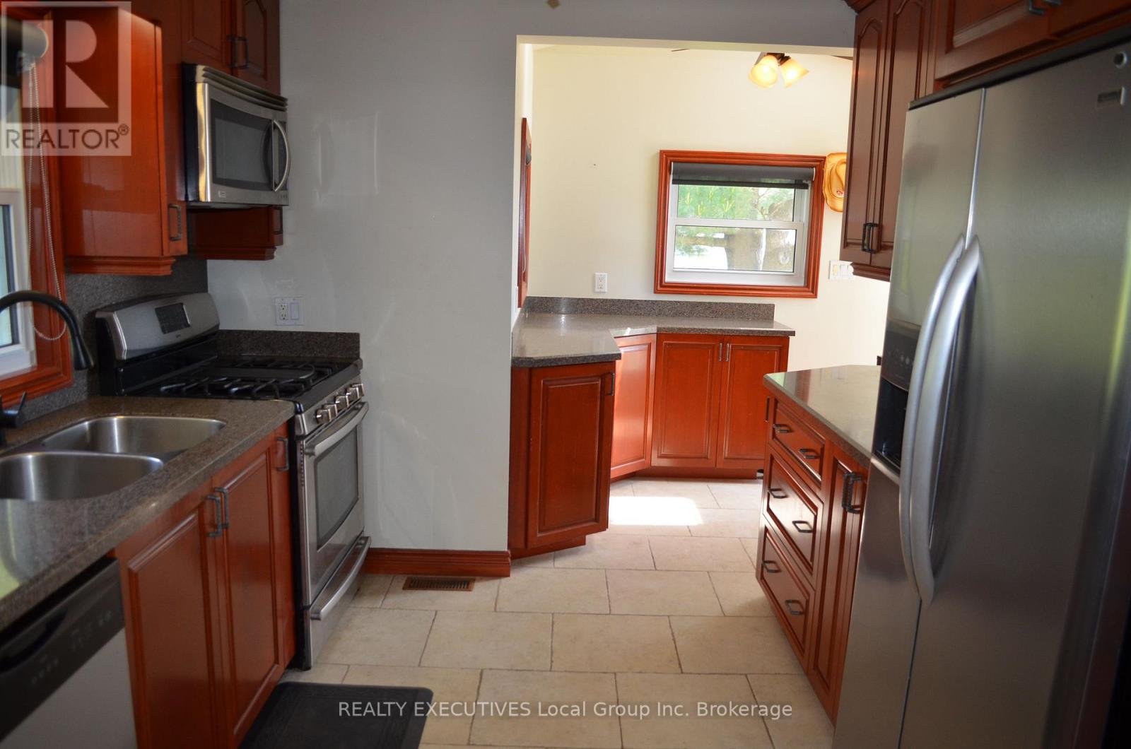 77 Rockview Road, Nipissing, Ontario  P0H 1H0 - Photo 13 - X12083747