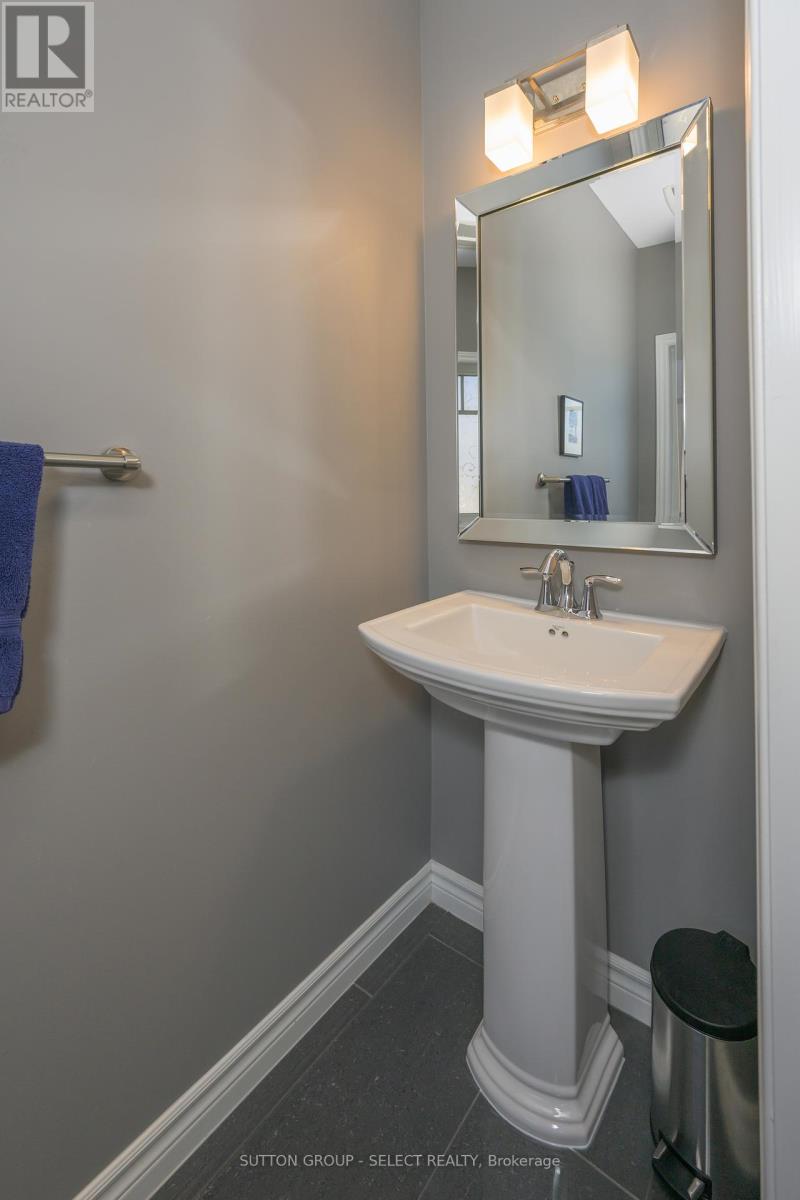 91 - 1924 Cedarhollow Boulevard, London North, Ontario  N5X 0K3 - Photo 12 - X12081541
