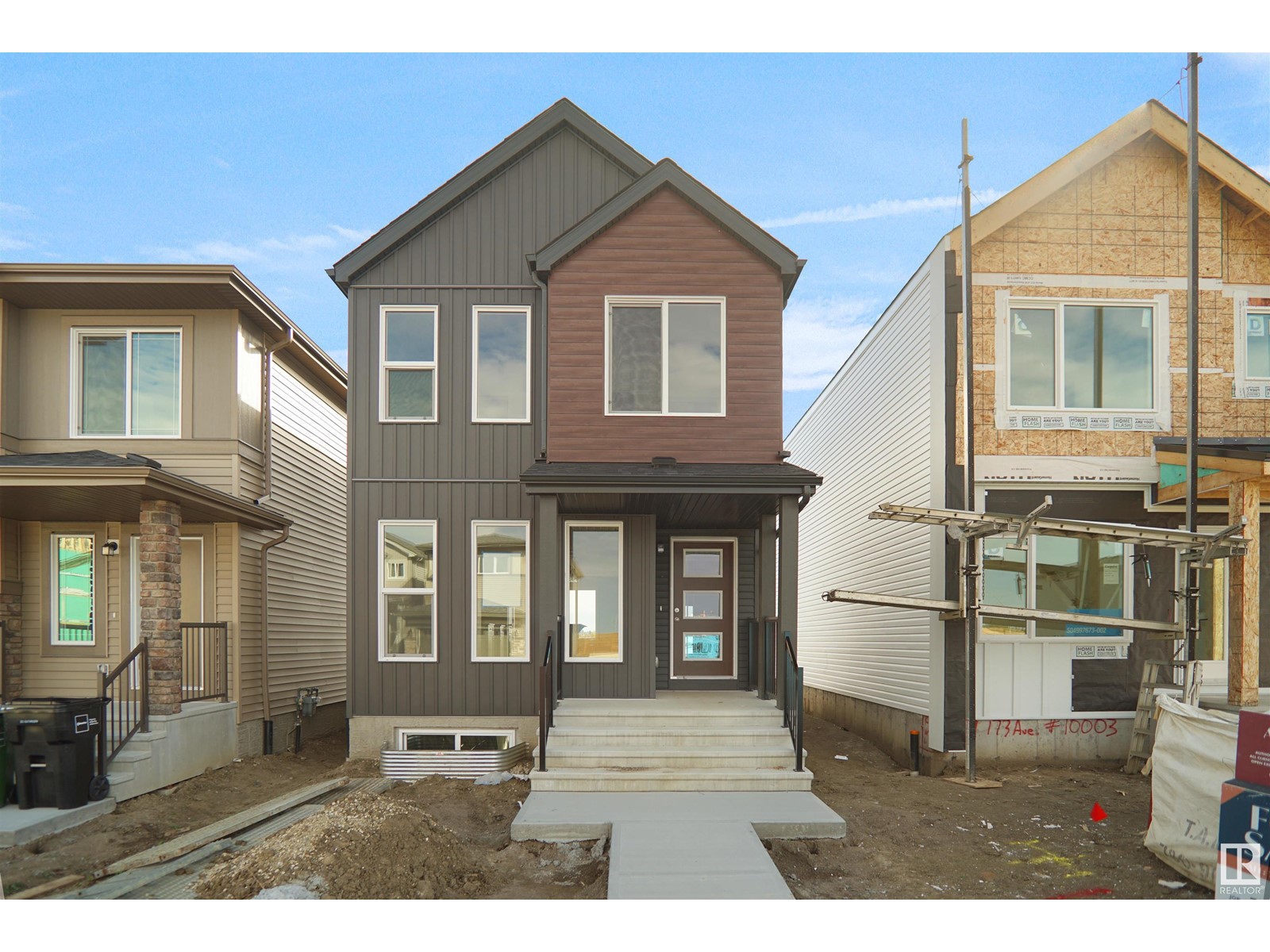 Property at 647 173 AV NE image 3