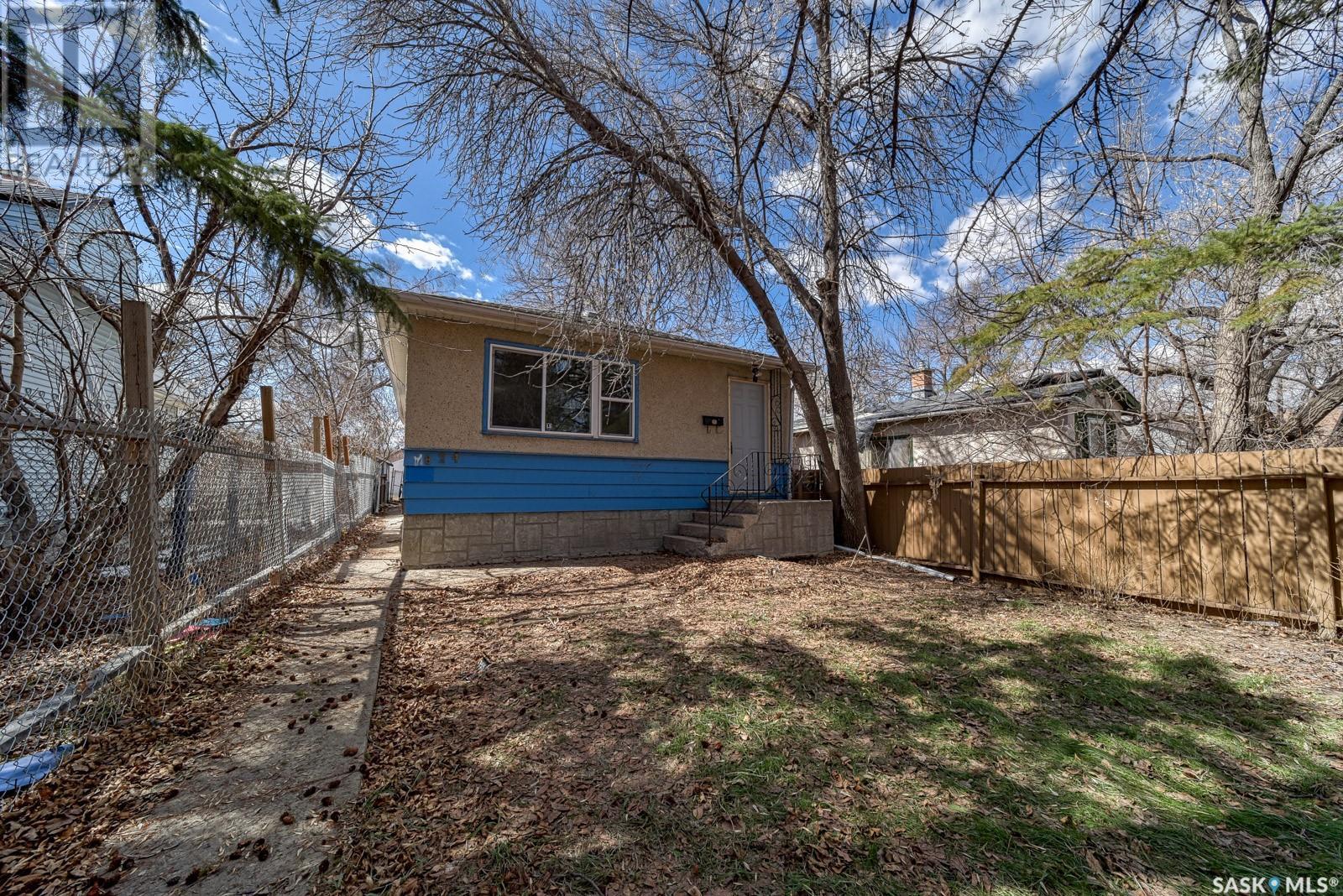 Property at 824 Retallack STREET image 1